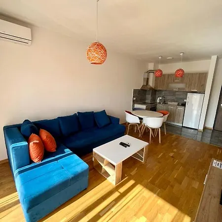 Z Apartment *